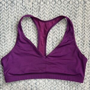 Victoria Sport Purple High-Performance Sports Bra for Active Lifestyles